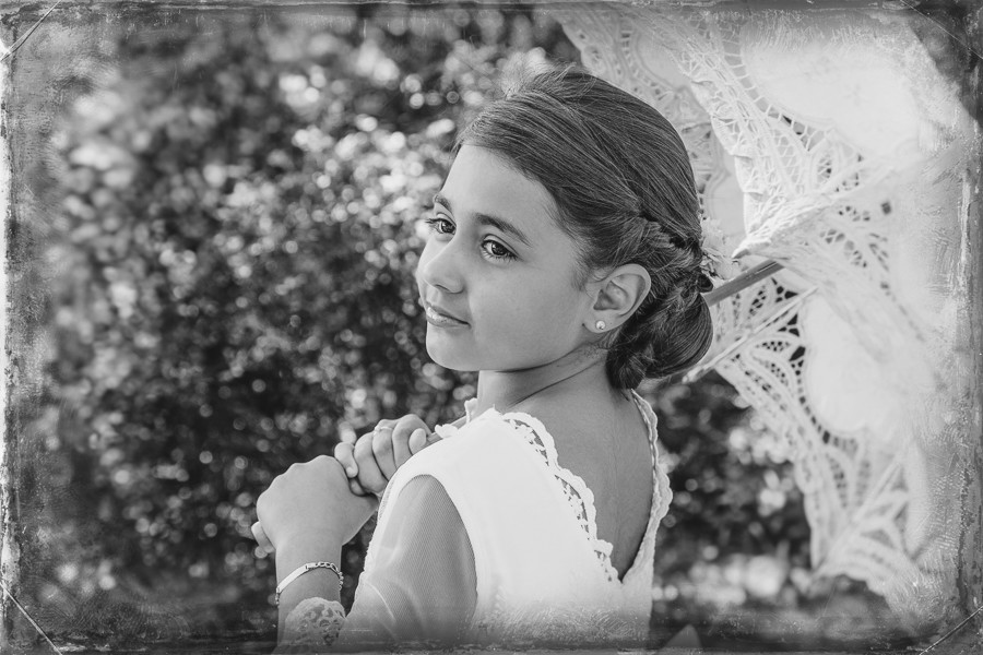 Fotos de comunión en Exteriores en blanco y negro