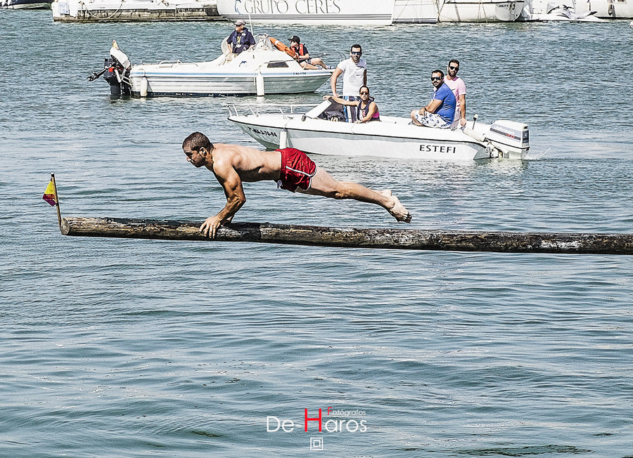 Virgen del Carmen, concurso de la cucaña