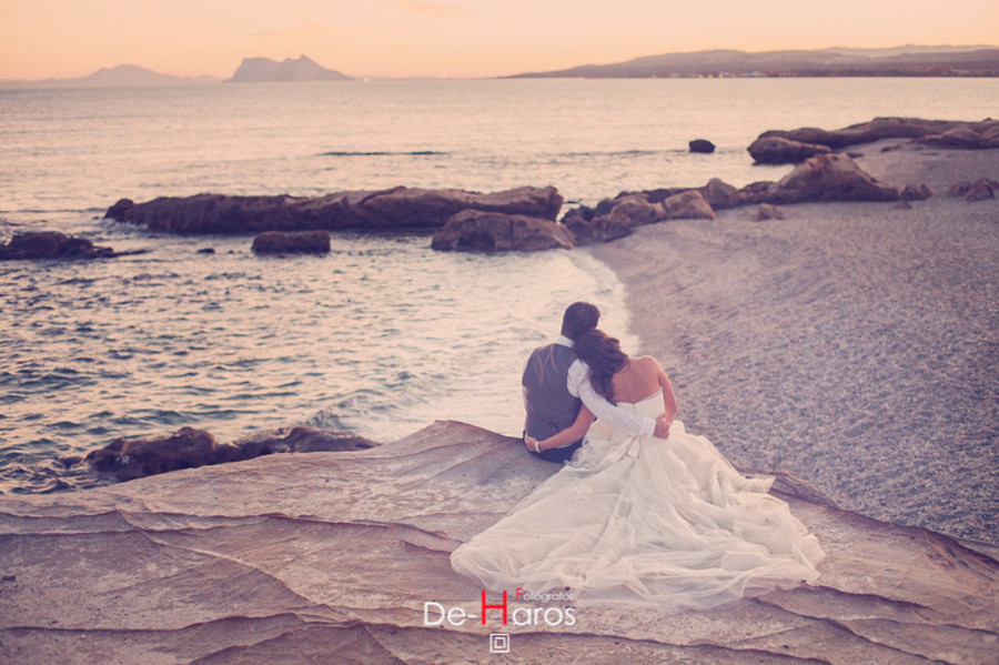 Boda con luz natural, reportajes con encanto en Estepona, boda de ensueño