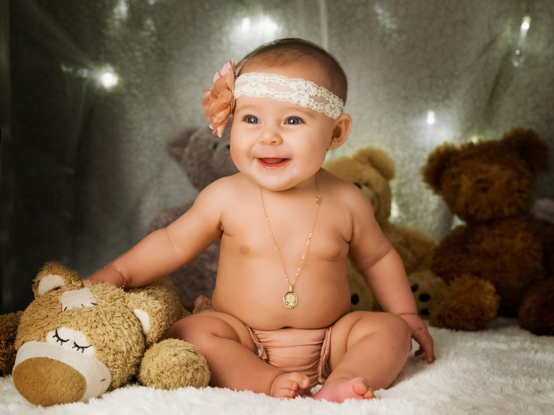 Fotografías divertidas de bebés. De Haros estudio Fotográfico